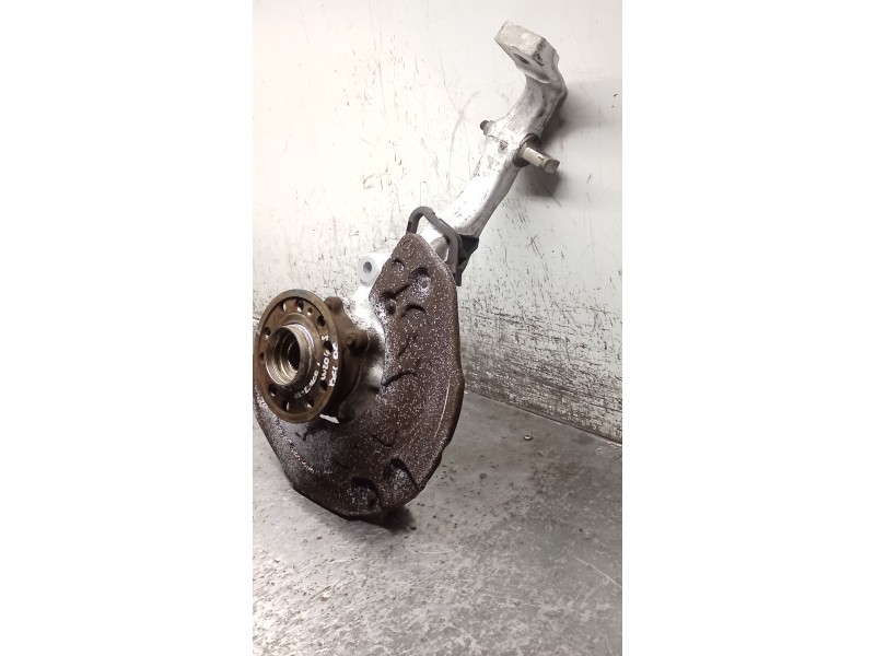 Recambio de mangueta delantera derecha para mercedes-benz clase c (w205) c 400 4-matic (205.066) referencia OEM IAM   14