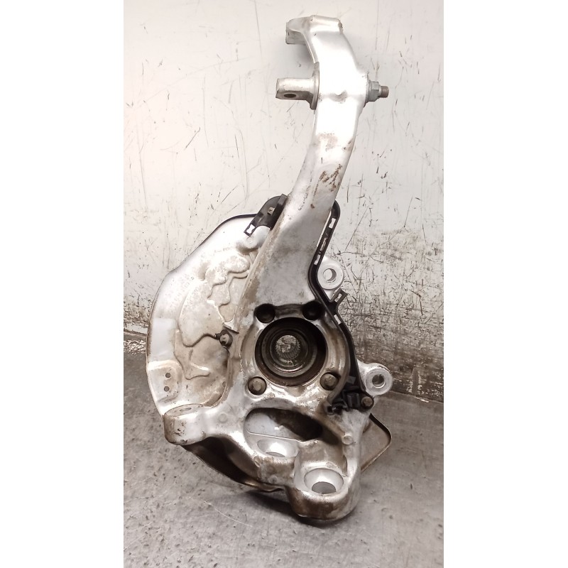 Recambio de mangueta delantera derecha para mercedes-benz clase c (w205) c 400 4-matic (205.066) referencia OEM IAM   14