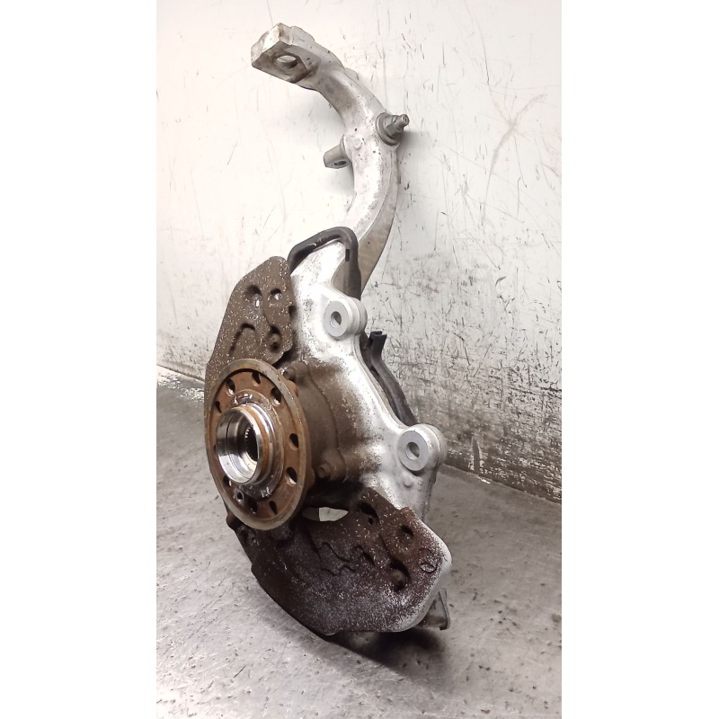 Recambio de mangueta delantera izquierda para mercedes-benz clase c (w205) c 400 4-matic (205.066) referencia OEM IAM   14