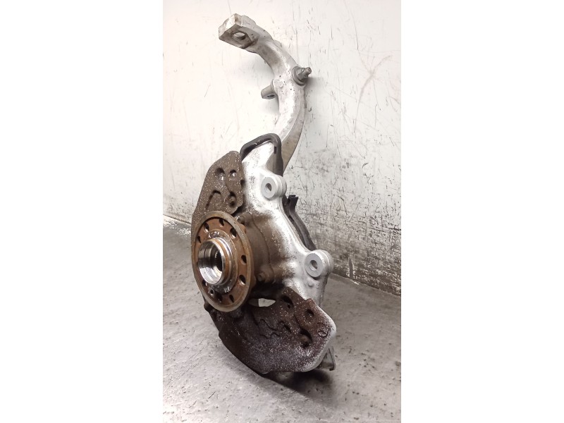 Recambio de mangueta delantera izquierda para mercedes-benz clase c (w205) c 400 4-matic (205.066) referencia OEM IAM   14