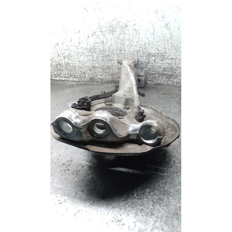 Recambio de mangueta delantera izquierda para mercedes-benz clase c (w205) c 400 4-matic (205.066) referencia OEM IAM   14