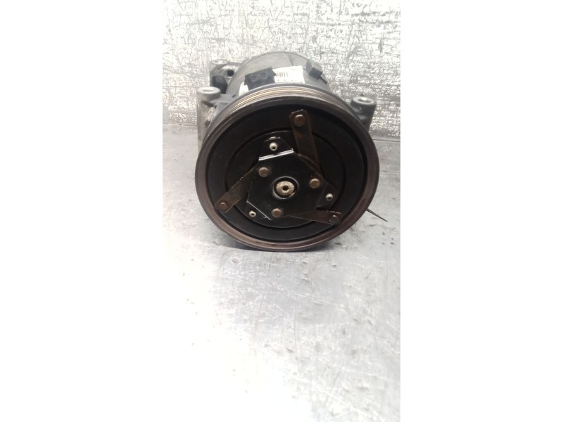 Recambio de compresor aire acondicionado para renault megane ii (bm0/1_, cm0/1_) 1.5 dci (bm1e, cm1e) referencia OEM IAM 8200600