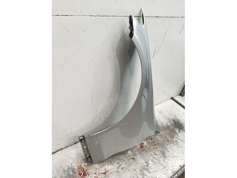 Recambio de aleta delantera izquierda para mercedes-benz clase c (w205) c 400 4-matic (205.066) referencia OEM IAM   