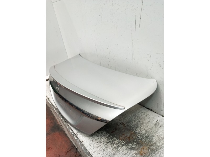 Recambio de tapa maletero para mercedes-benz clase c (w205) c 400 4-matic (205.066) referencia OEM IAM   