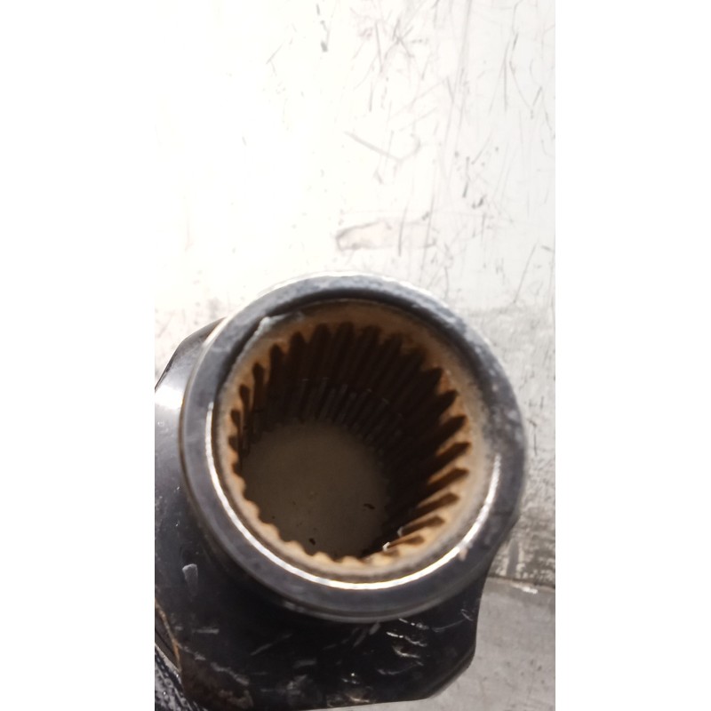 Recambio de transmision delantera izquierda para mercedes-benz clase c (w205) c 400 4-matic (205.066) referencia OEM IAM A205330