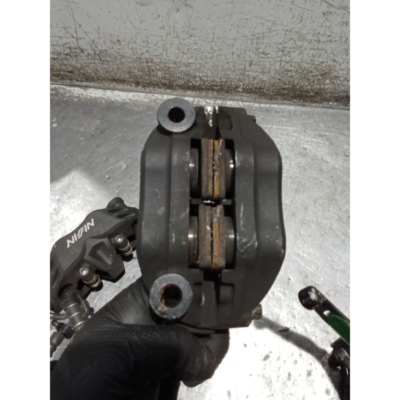 Recambio de pinza freno delantera derecha para kawasaki ninja zx-6 r/rr ninja zx-6r  (2007--) referencia OEM IAM   JUEGO PINZAS 