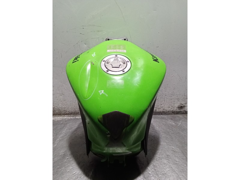 Recambio de deposito combustible para kawasaki ninja zx-6 r/rr ninja zx-6r  (2007--) referencia OEM IAM   VER FOTOS
