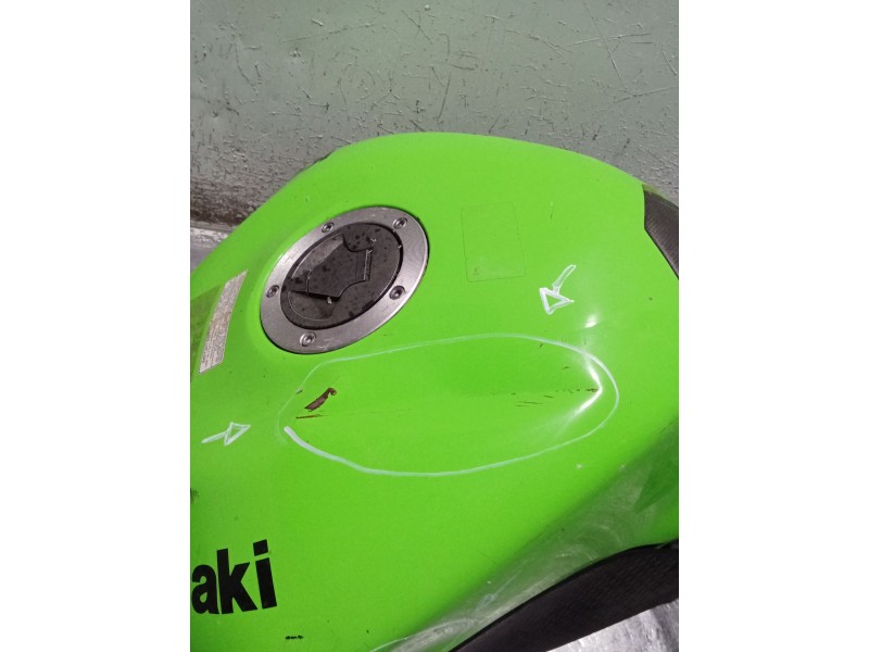 Recambio de deposito combustible para kawasaki ninja zx-6 r/rr ninja zx-6r  (2007--) referencia OEM IAM   VER FOTOS