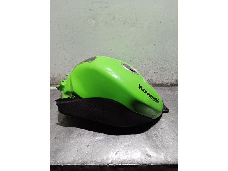 Recambio de deposito combustible para kawasaki ninja zx-6 r/rr ninja zx-6r  (2007--) referencia OEM IAM   VER FOTOS