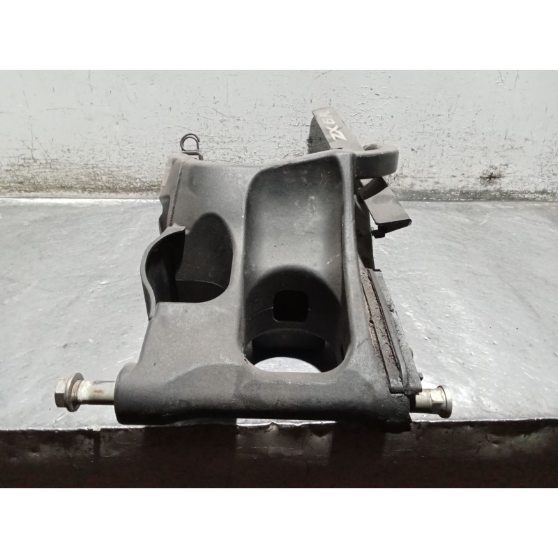 Recambio de puente trasero para kawasaki ninja zx-6 r/rr ninja zx-6r  (2007--) referencia OEM IAM   BASCULANTE