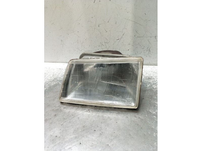 Recambio de faro izquierdo para peugeot 205 ii (20a/c) 1.7 diesel referencia OEM IAM   