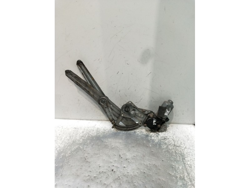 Recambio de elevalunas delantero izquierdo para peugeot 205 ii (20a/c) 1.7 diesel referencia OEM IAM  3P 