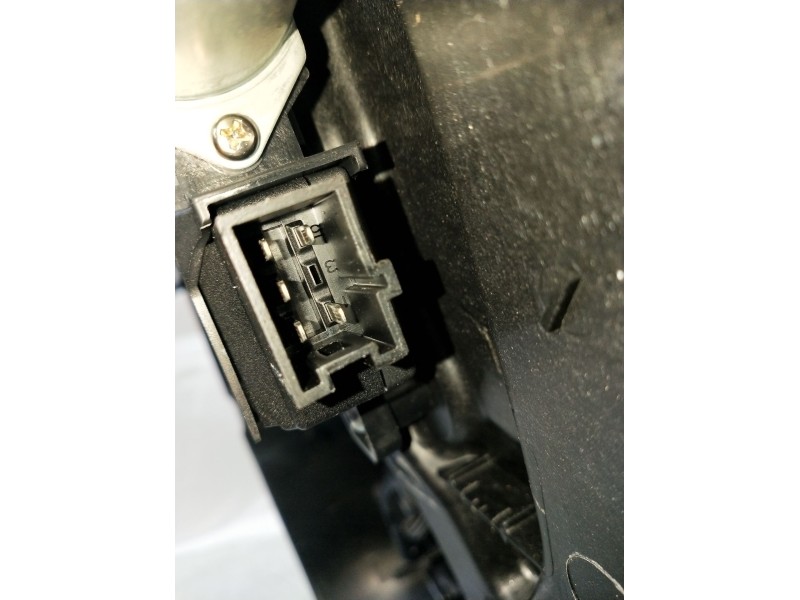 Recambio de elevalunas trasero derecho para mercedes-benz clase c (w205) c 400 4-matic (205.066) referencia OEM IAM A20554408908