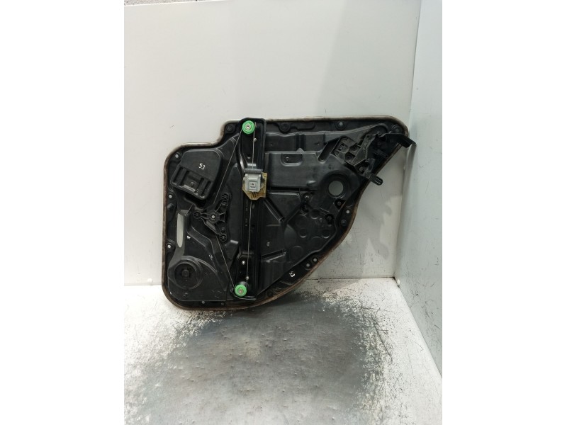 Recambio de elevalunas trasero izquierdo para mercedes-benz clase c (w205) c 400 4-matic (205.066) referencia OEM IAM A205540890