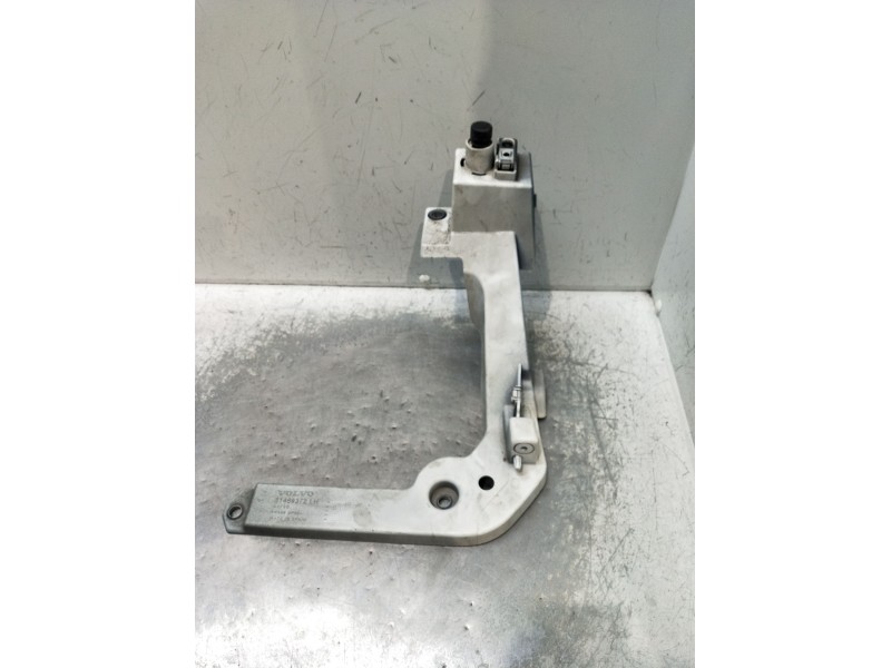 Recambio de soporte faro izquierdo para volvo xc40 (536) d4 awd referencia OEM IAM 31469372LH  