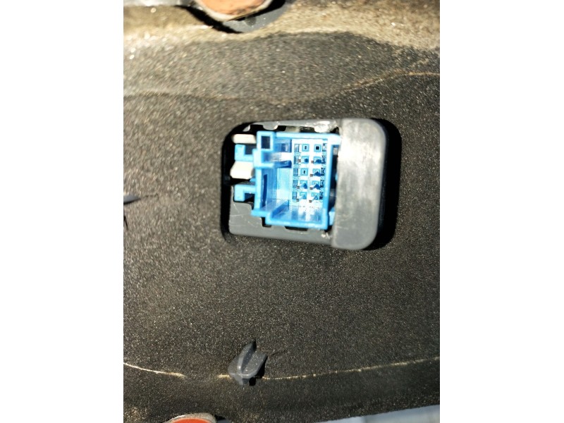 Recambio de piloto trasero derecho para mercedes-benz clase c (w205) c 400 4-matic (205.066) referencia OEM IAM A2059060457 6195