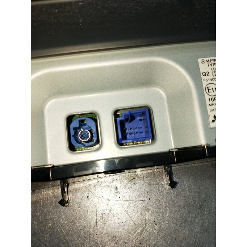 Recambio de pantalla multifuncion para mercedes-benz clase c (w205) c 400 4-matic (205.066) referencia OEM IAM A2059002211 A2059