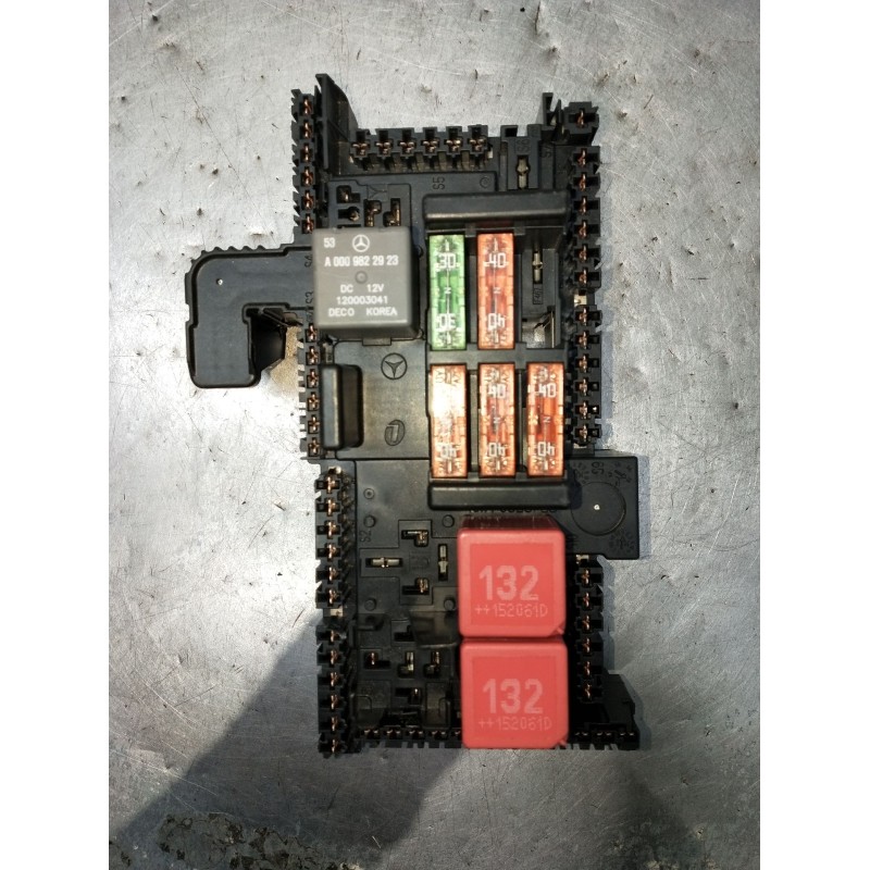 Recambio de caja reles / fusibles para mercedes-benz clase c (w205) c 400 4-matic (205.066) referencia OEM IAM A2059068501 52988
