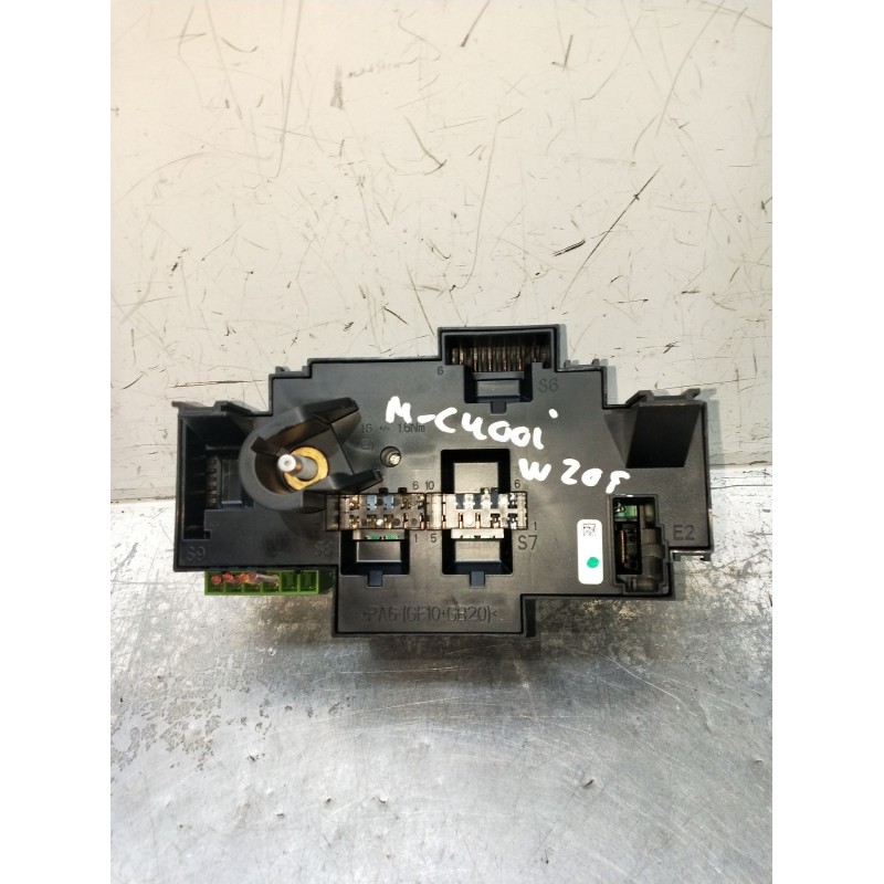 Recambio de caja reles / fusibles para mercedes-benz clase c (w205) c 400 4-matic (205.066) referencia OEM IAM A2229063202 ZGS00