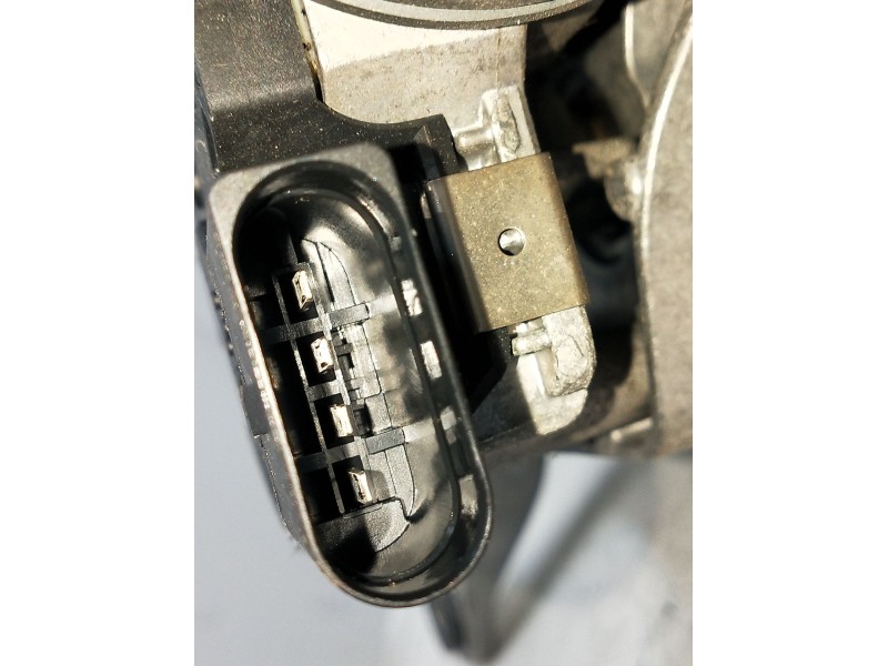 Recambio de motor limpia delantero para mercedes-benz clase c (w205) c 400 4-matic (205.066) referencia OEM IAM 3397021688 A2058