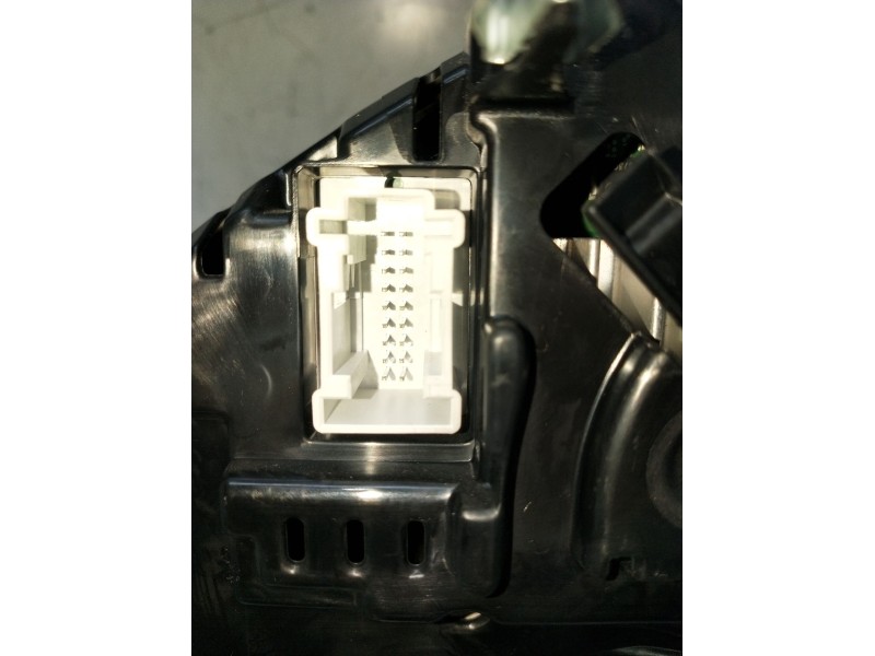 Recambio de cuadro instrumentos para mercedes-benz clase c (w205) c 400 4-matic (205.066) referencia OEM IAM A2059004518 ZGS001Q