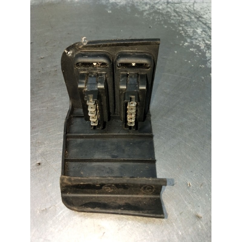 Recambio de mando elevalunas delantero izquierdo para peugeot 205 ii (20a/c) 1.7 diesel referencia OEM IAM   