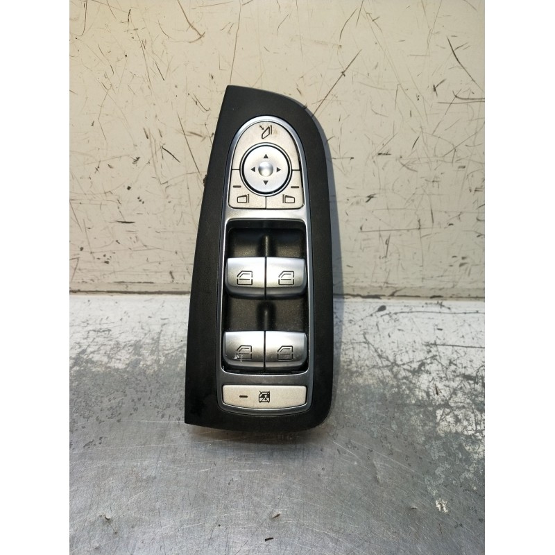 Recambio de mando elevalunas delantero izquierdo para mercedes-benz clase c (w205) c 400 4-matic (205.066) referencia OEM IAM A2