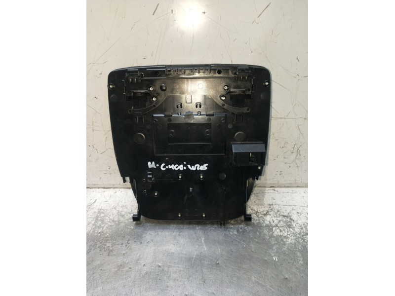 Recambio de luz interior para mercedes-benz clase c (w205) c 400 4-matic (205.066) referencia OEM IAM 0009009206 A0009062605 A00