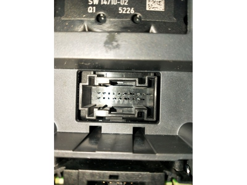 Recambio de mando multifuncion para mercedes-benz clase c (w205) c 400 4-matic (205.066) referencia OEM IAM A2059005915 A2059015