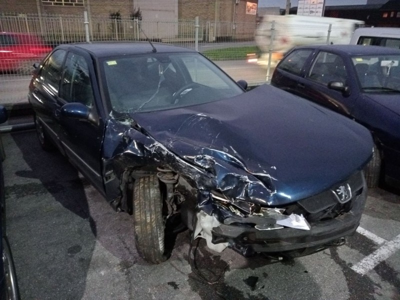 peugeot 406 (8b) del año 2000
