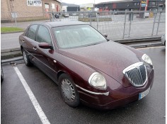 lancia thesis (841_) del año 2002