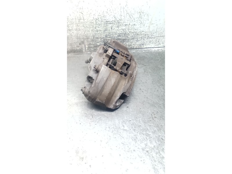 Recambio de pinza freno delantera derecha para mercedes-benz clase c (w205) c 400 4-matic (205.066) referencia OEM IAM   14
