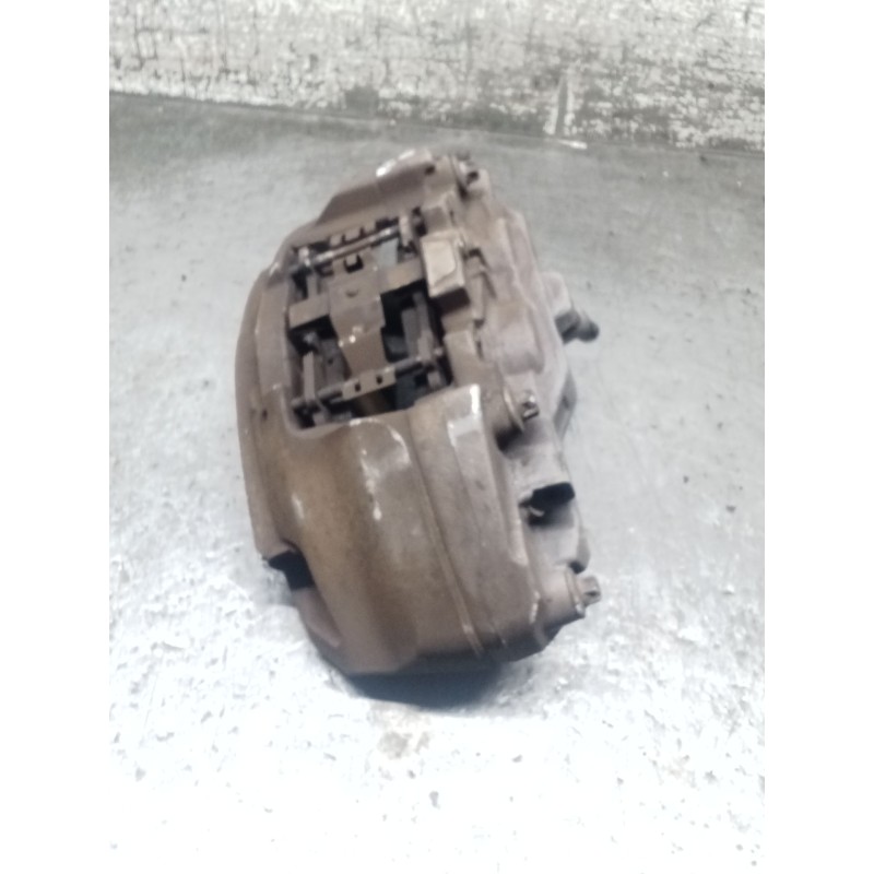 Recambio de pinza freno delantera izquierda para mercedes-benz clase c (w205) c 400 4-matic (205.066) referencia OEM IAM   14