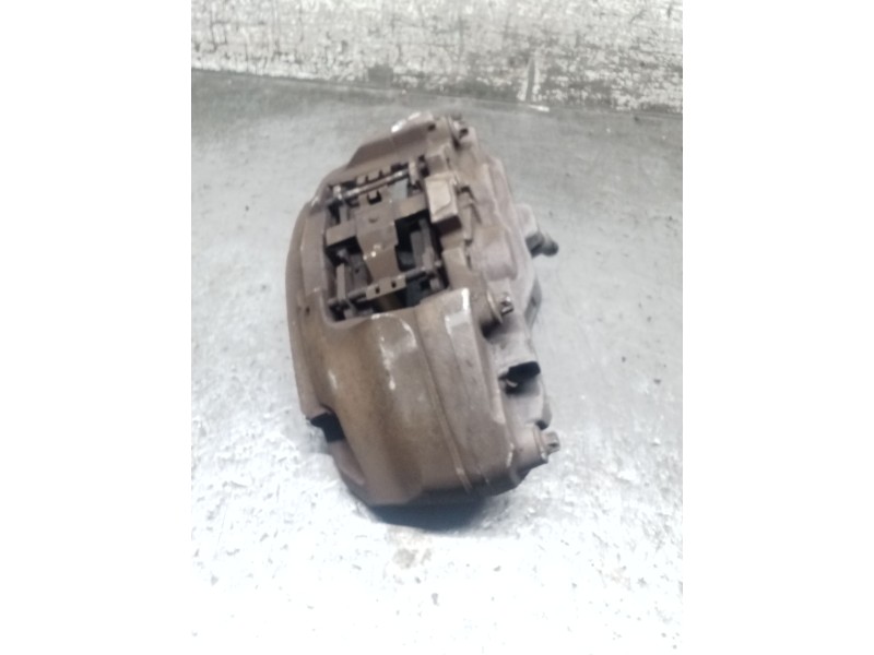 Recambio de pinza freno delantera izquierda para mercedes-benz clase c (w205) c 400 4-matic (205.066) referencia OEM IAM   14