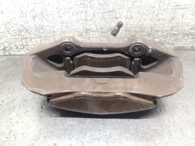 Recambio de pinza freno delantera izquierda para mercedes-benz clase c (w205) c 400 4-matic (205.066) referencia OEM IAM   14