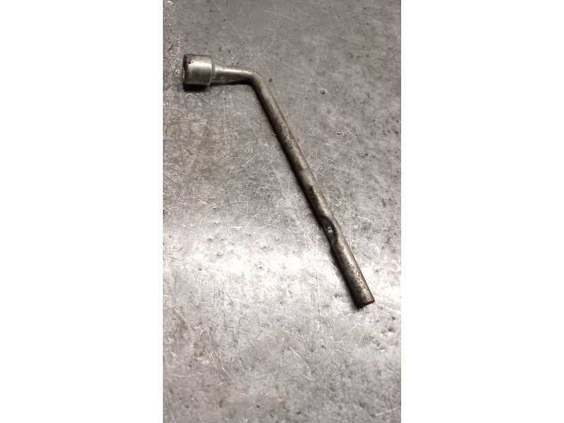 Recambio de gato para kia rio 1.4 ex1 referencia OEM IAM   05