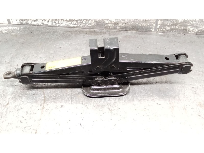 Recambio de gato para kia rio 1.4 ex1 referencia OEM IAM   05