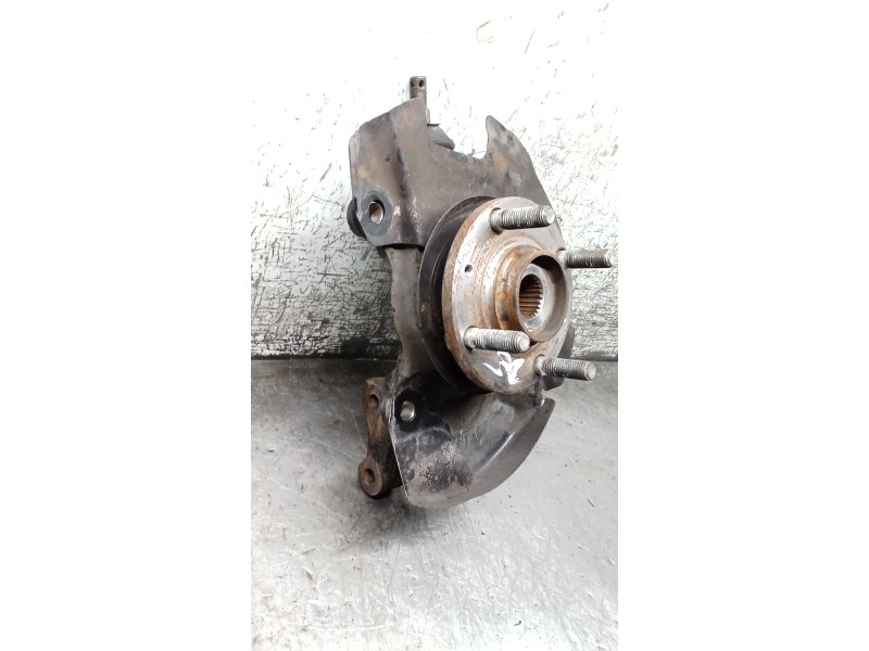 Recambio de mangueta delantera derecha para kia rio 1.4 ex1 referencia OEM IAM   05