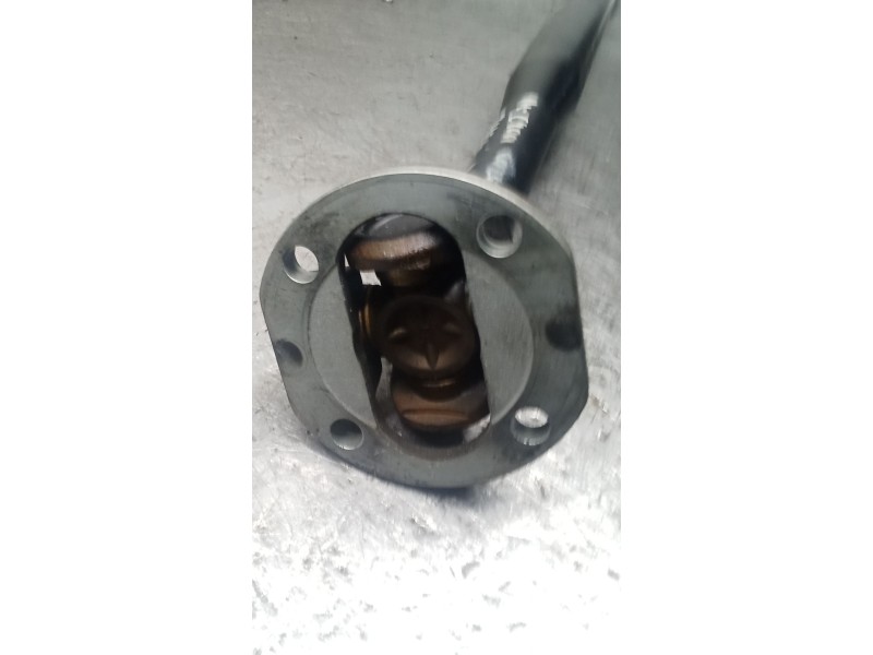 Recambio de transmision central delantera para mercedes-benz clase c (w205) c 400 4-matic (205.066) referencia OEM IAM A2047001 