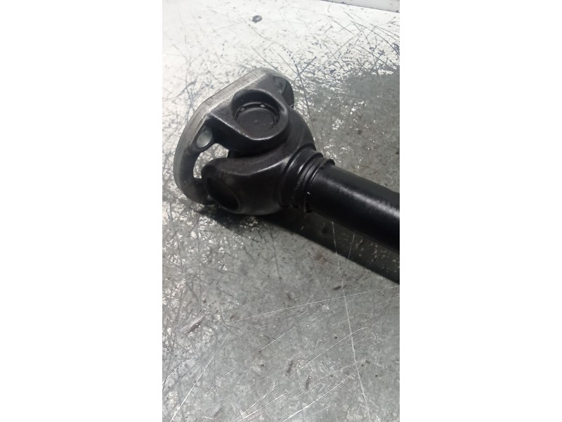 Recambio de transmision central delantera para mercedes-benz clase c (w205) c 400 4-matic (205.066) referencia OEM IAM A2047001 