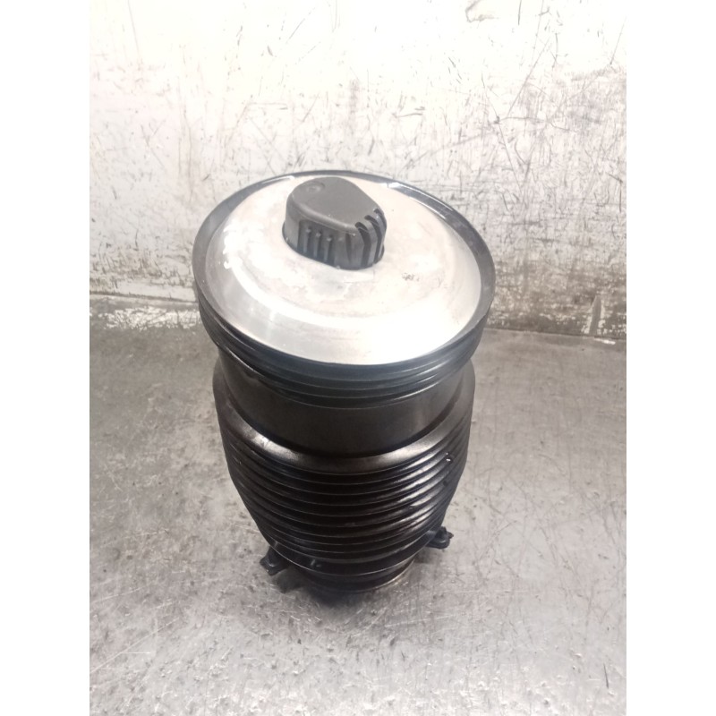 Recambio de amortiguador trasero derecho para mercedes-benz clase c (w205) c 400 4-matic (205.066) referencia OEM IAM A205320022
