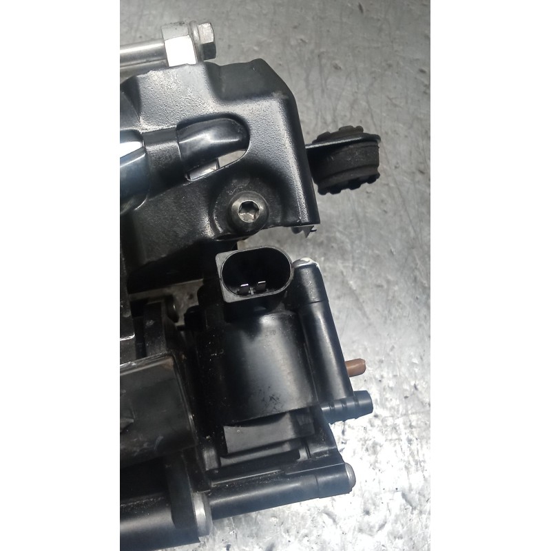 Recambio de bomba suspension para mercedes-benz clase c (w205) c 400 4-matic (205.066) referencia OEM IAM A0993200004  14