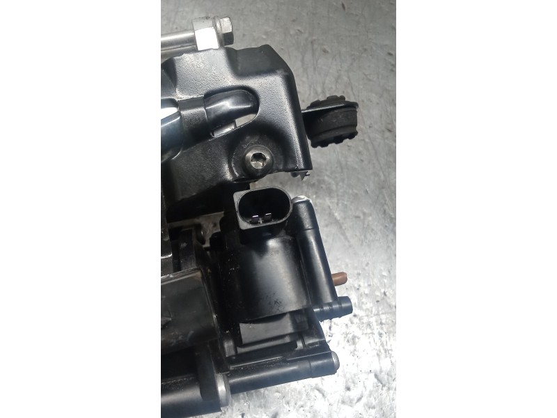 Recambio de bomba suspension para mercedes-benz clase c (w205) c 400 4-matic (205.066) referencia OEM IAM A0993200004  14