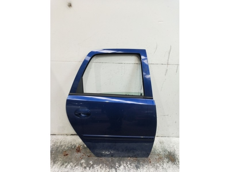 Recambio de puerta trasera derecha para opel meriva cosmo referencia OEM IAM  5P 