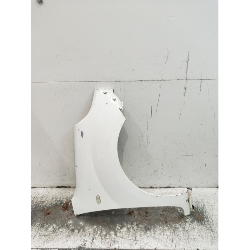 Recambio de aleta delantera derecha para renault kangoo / grand kangoo ii (kw0/1_) 1.5 dci 75 (kw07, kw10, kw04) referencia OEM 