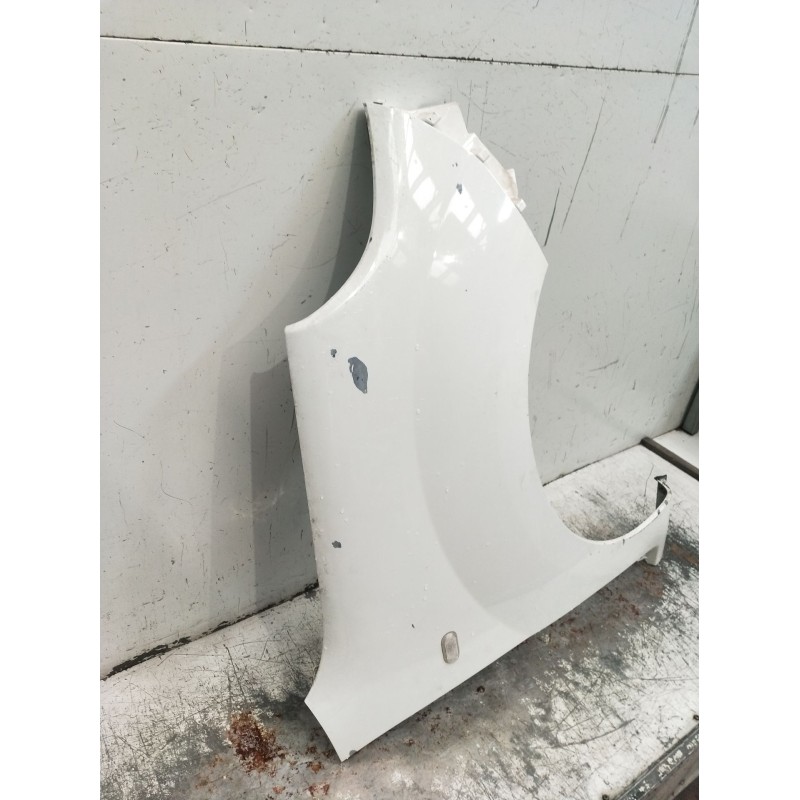 Recambio de aleta delantera derecha para renault kangoo / grand kangoo ii (kw0/1_) 1.5 dci 75 (kw07, kw10, kw04) referencia OEM 