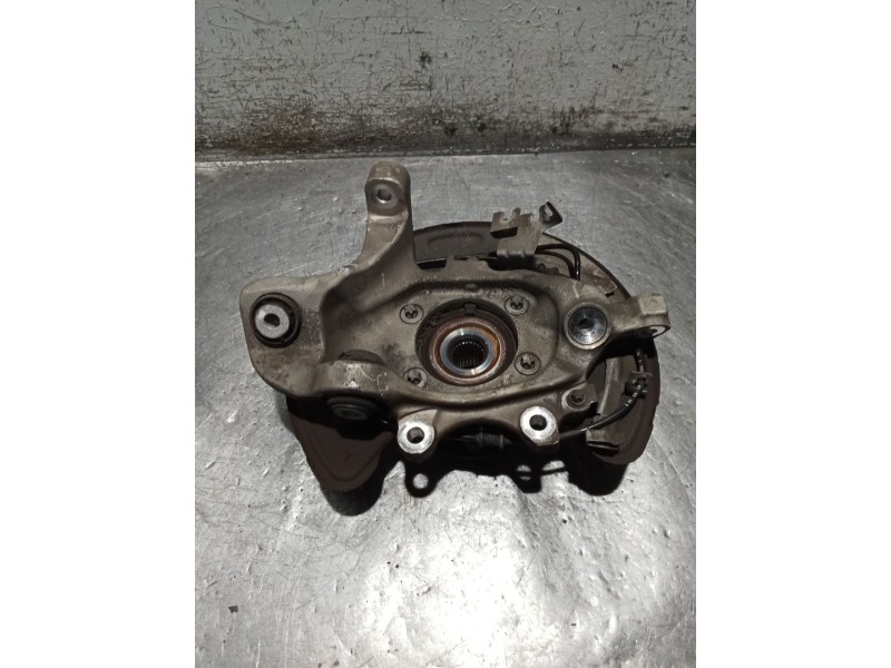 Recambio de mangueta trasera derecha para mercedes-benz clase c (w205) c 400 4-matic (205.066) referencia OEM IAM   