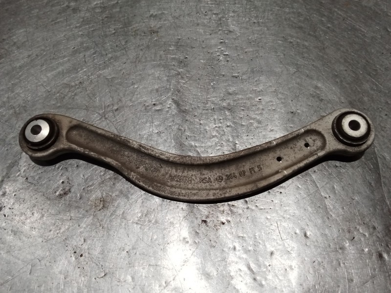 Recambio de brazo suspension superior trasero izquierdo para mercedes-benz clase c (w205) c 400 4-matic (205.066) referencia OEM