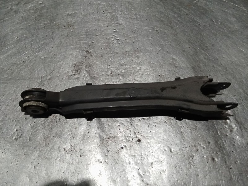 Recambio de brazo suspension inferior trasero derecho para mercedes-benz clase c (w205) c 400 4-matic (205.066) referencia OEM I