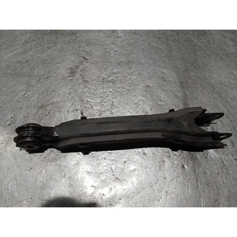 Recambio de brazo suspension inferior trasero izquierdo para mercedes-benz clase c (w205) c 400 4-matic (205.066) referencia OEM